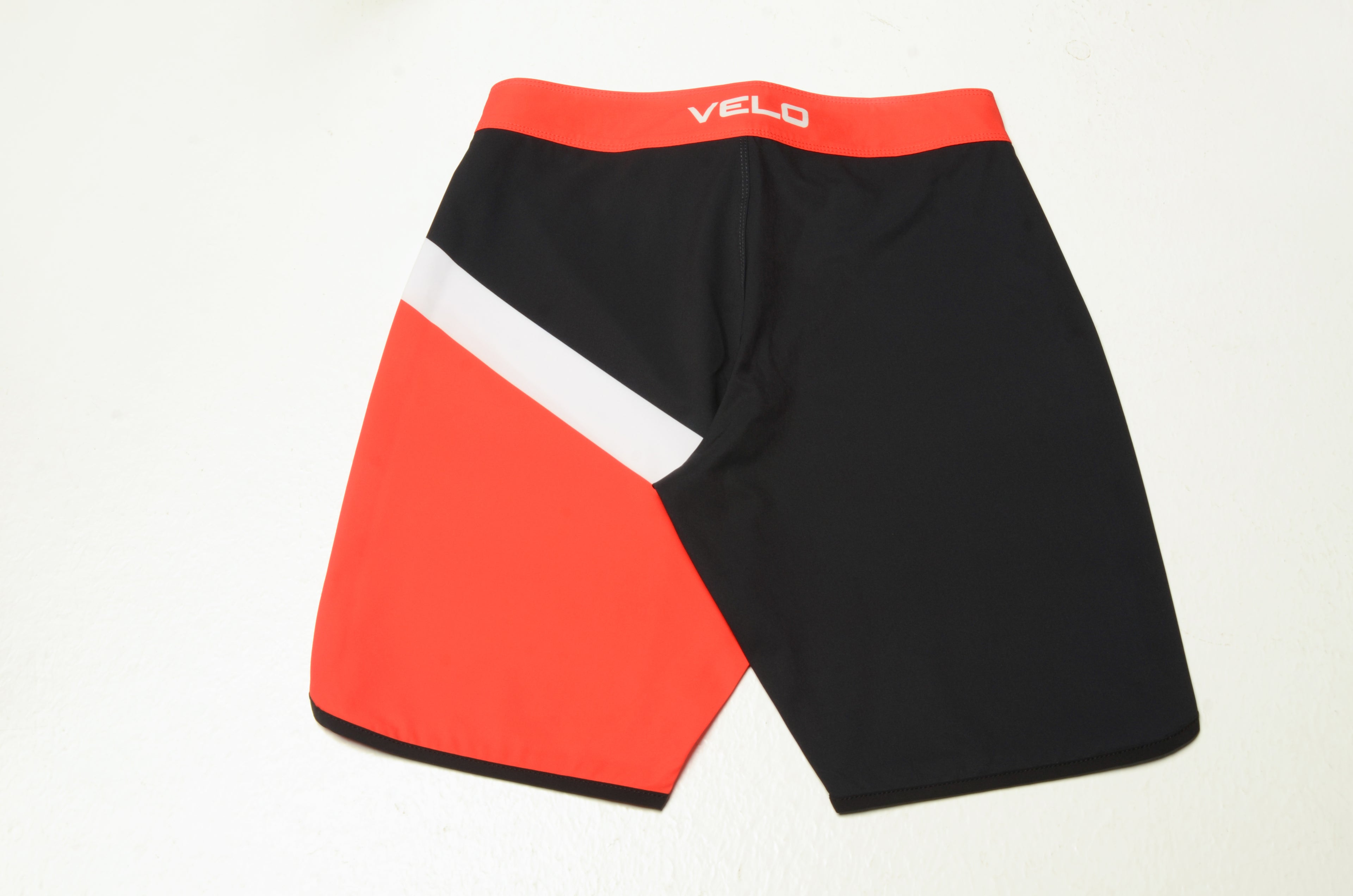 Red Physique shorts, colored on the side with white and red, V2